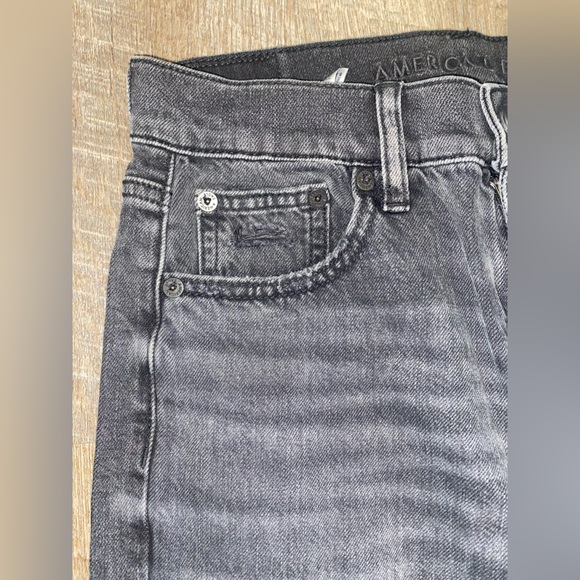 AE Strigid High-Waisted Stovepipe Jean in black. Sz 000 (23W) short - Picture 3 of 10